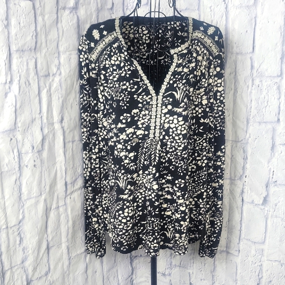 Lucky Brand Black and White‎ Floral Blouse